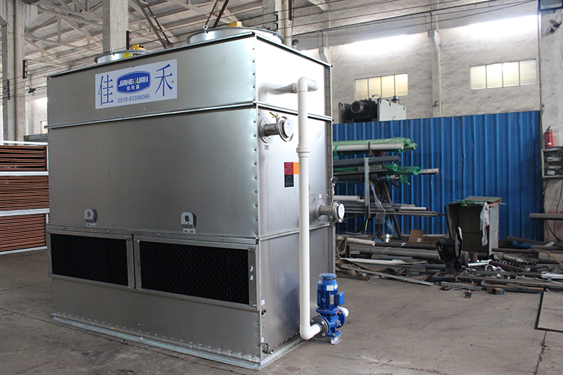 關(guān)于閉式冷卻塔在注塑機(jī)中的應(yīng)用 關(guān)于閉式冷卻塔在注塑機(jī)中的應(yīng)用